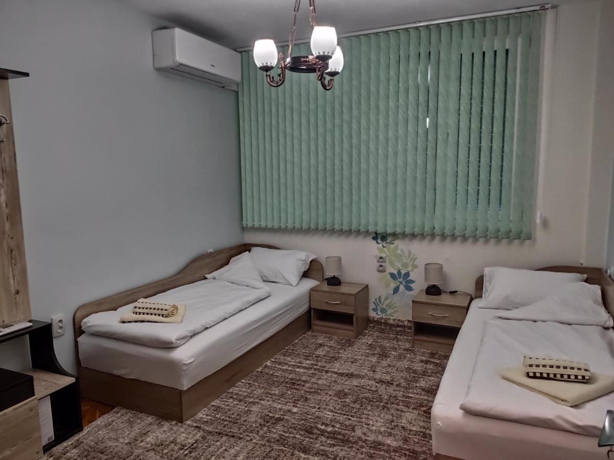 Apartment Ani Veliko Tărnovo Exteriör bild
